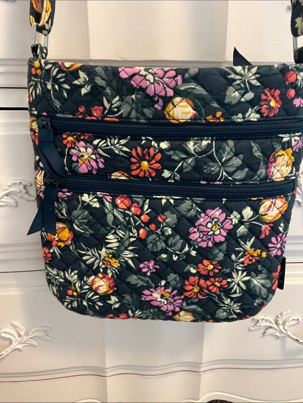 Vera Bradley Triple Zip Hipster Crossbody Bag EUC